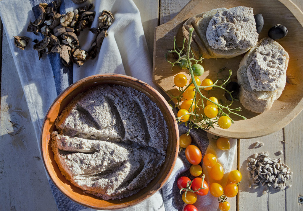pasta de nuci si seminte